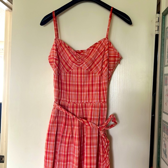 NWOT.  Ann Taylor Loft plaid short summer dress in a shade of peachy orange. - Picture 3 of 12